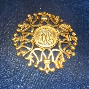 Anne Klein Vintage Gold Tone Crest Brooch | Ornate Heraldic Medallion